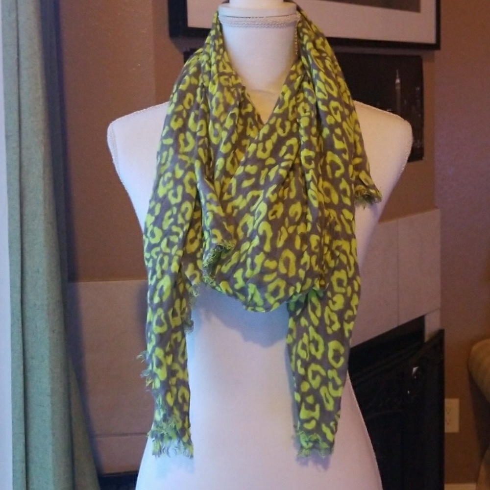 **Bundle** Scarves - image 4
